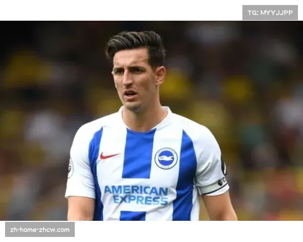 分析赫罗纳防线在核心中卫伤缺后的适应性调整与潜在风险